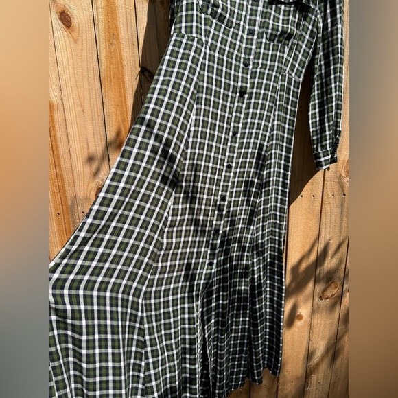 WOMEN’S ZARA PLAID BUTTON DOWN DRESS. - Picture 6 of 10